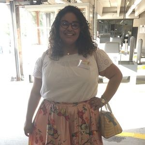 Meet your Posher, Perla